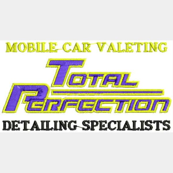 A110325 Mobile Car Valeting on Red Garment  new Thumbnail